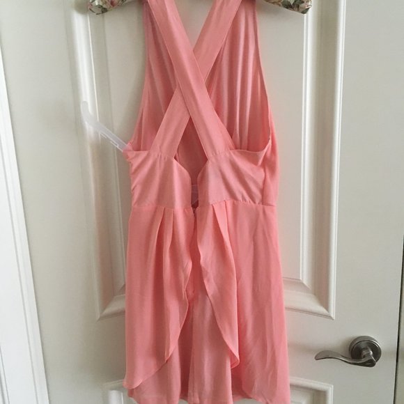 Cross back pink tulip wrap dress - Picture 2 of 2